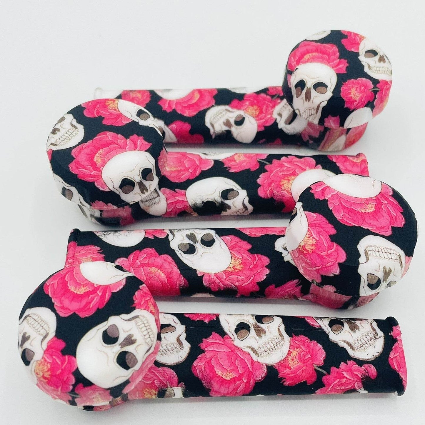 Silicone Smoking Pipe with Glass Bowl & Cap Lid | Skulls And Flowers | USA - Maryjanes Bong Shop