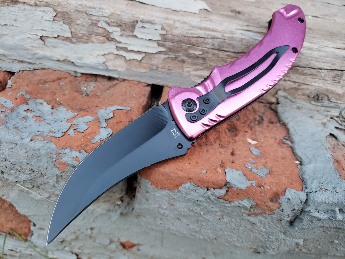 Pink Black Pot Leaf Design Spring assisted Pocket Knife Thumb Stud EDC 5.3 OZ