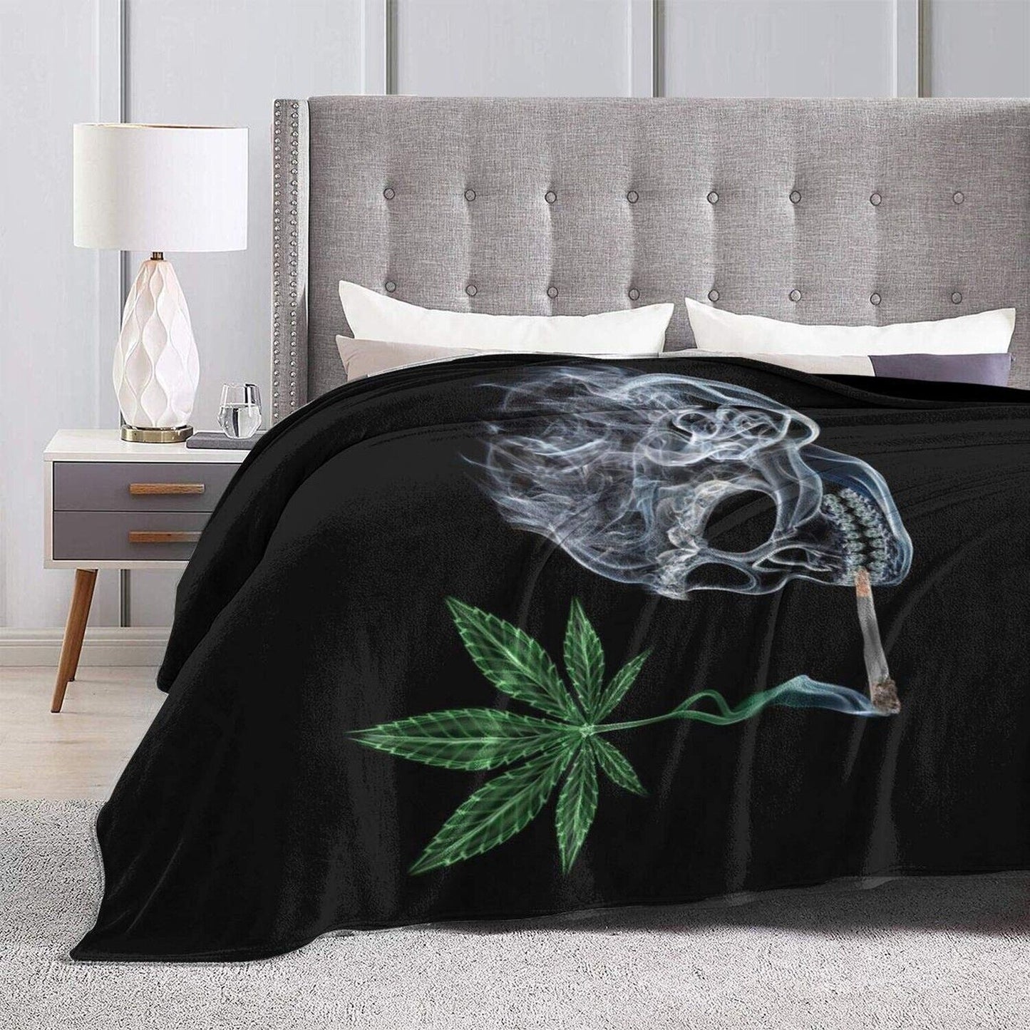 Marijuana Pot Leaf Weed Skull Smoking Fleece Blanket Throw Lightweight Blanke...