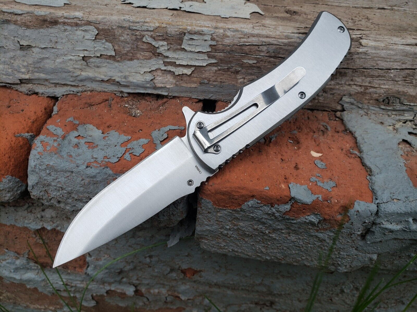 Silver Green Marijuana Cannabis Leaf Print Spring Assisted Pocket Knife Metal