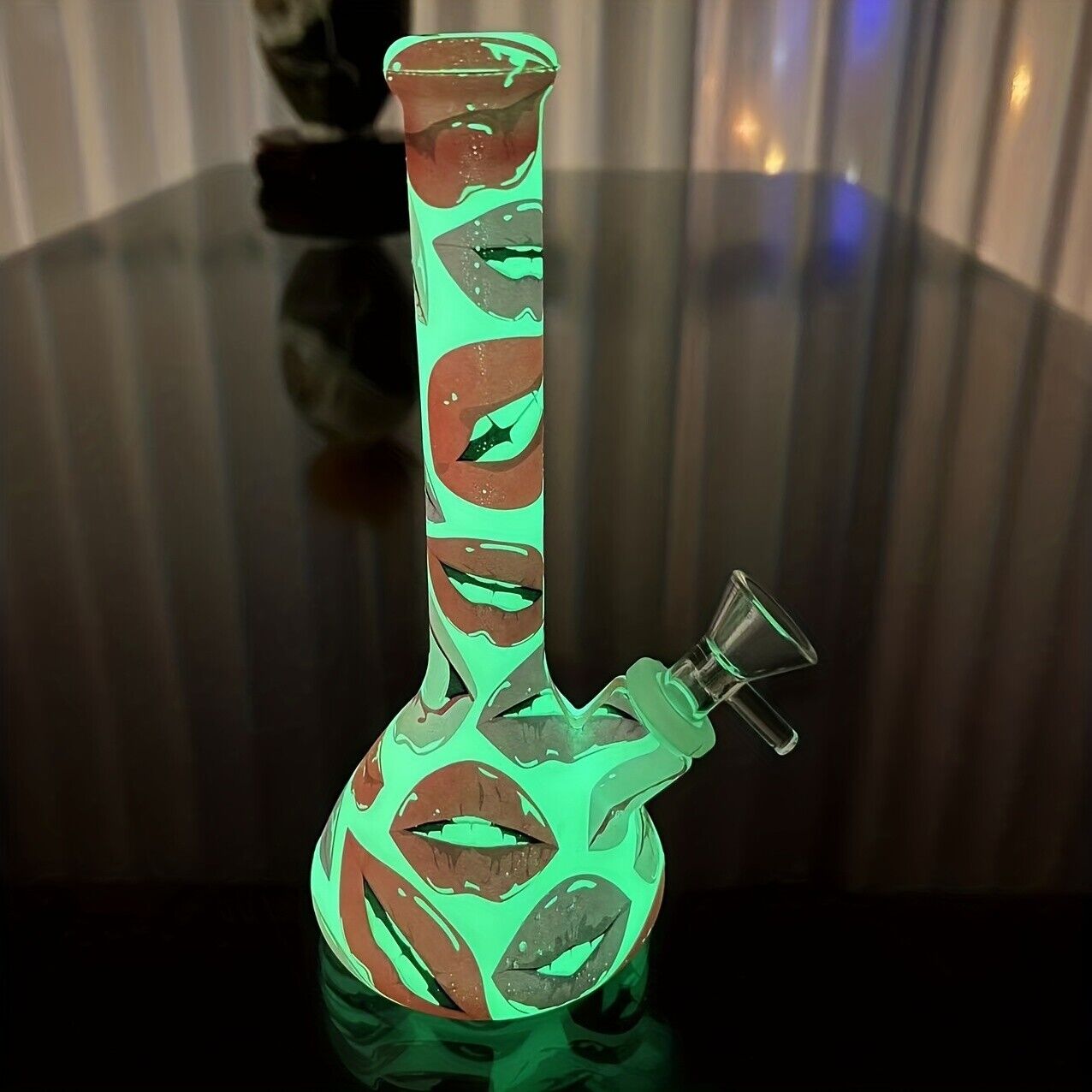 Silicone Luminous Water Pipe, 7.5" Flaming Lips Theme Luminous Silicone Smoking