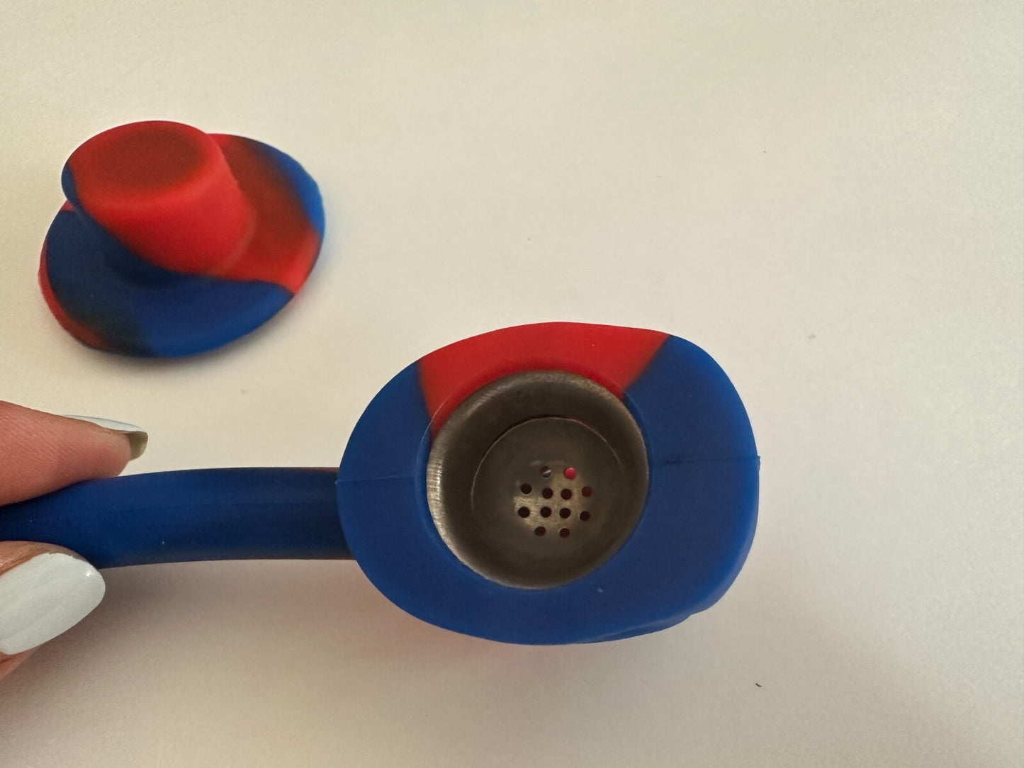 4.5″ Silicone Hand Pipe Skull Design Red and Blue Travel Size