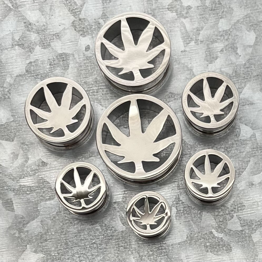 PAIR Pot Leaf Screw Fit Tunnels Marijuana Plugs Earlet Gauges Body Jewelry 5 sizes