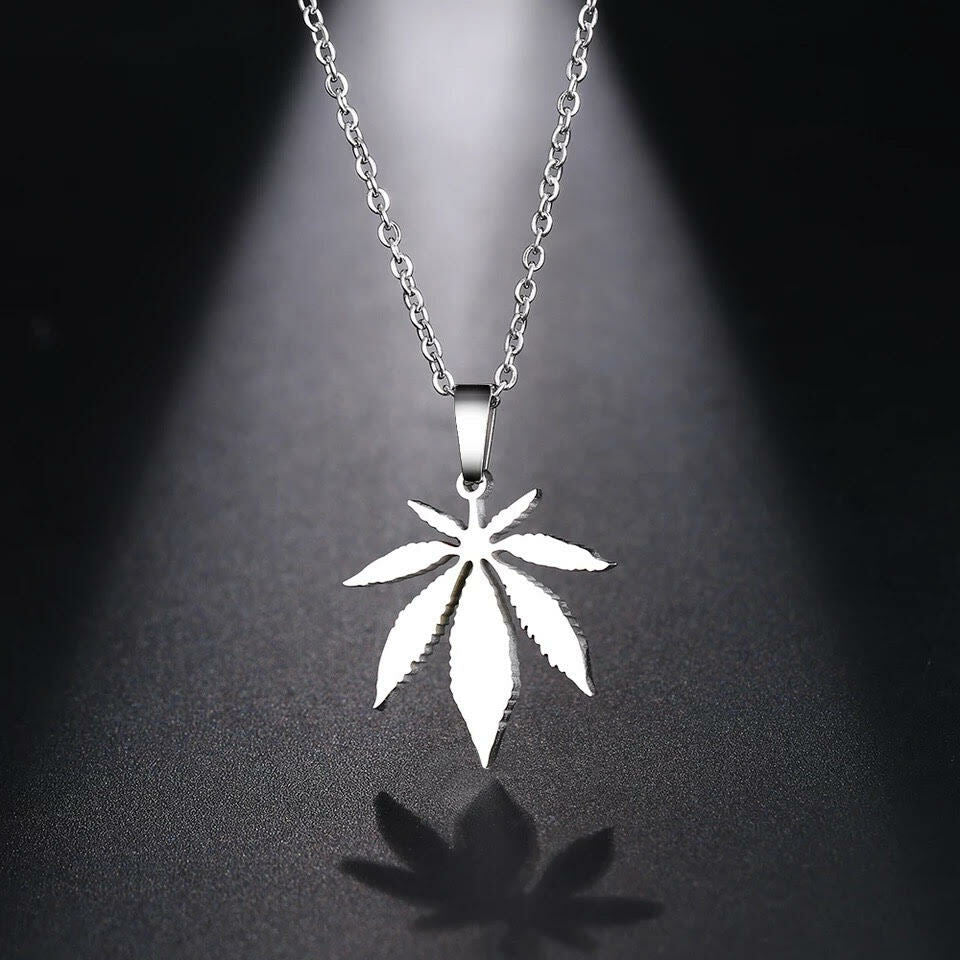 Stainless Steel Weed Cannabis Necklace Gold/Silver Pendant Very Stylish