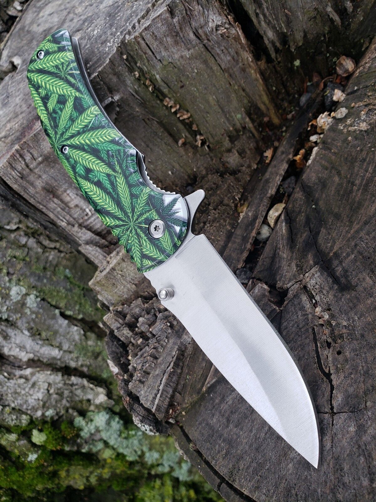 Silver Green Marijuana Cannabis Leaf Print Spring Assisted Pocket Knife Metal