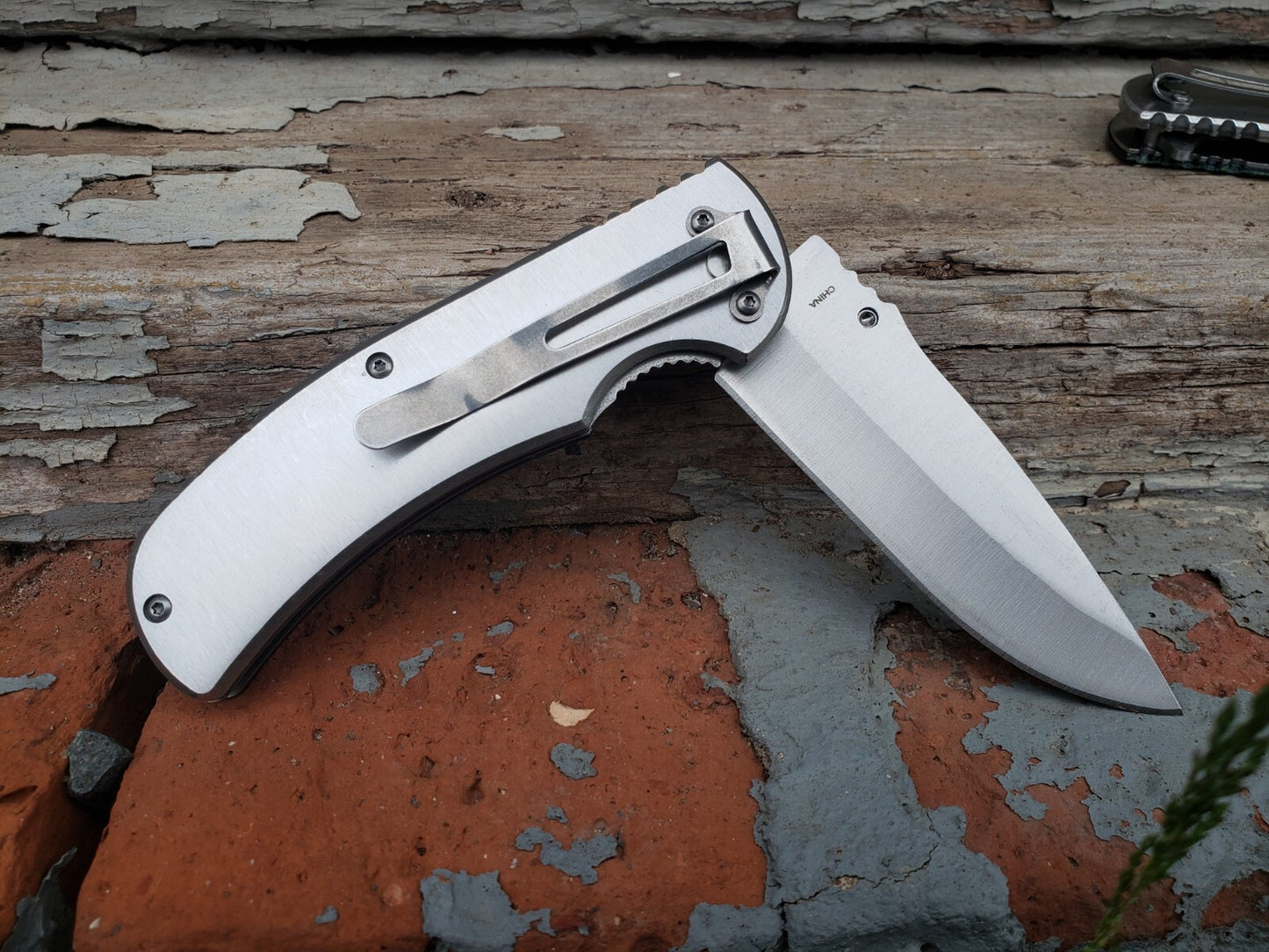 Silver Green Marijuana Cannabis Leaf Print Spring Assisted Pocket Knife Metal