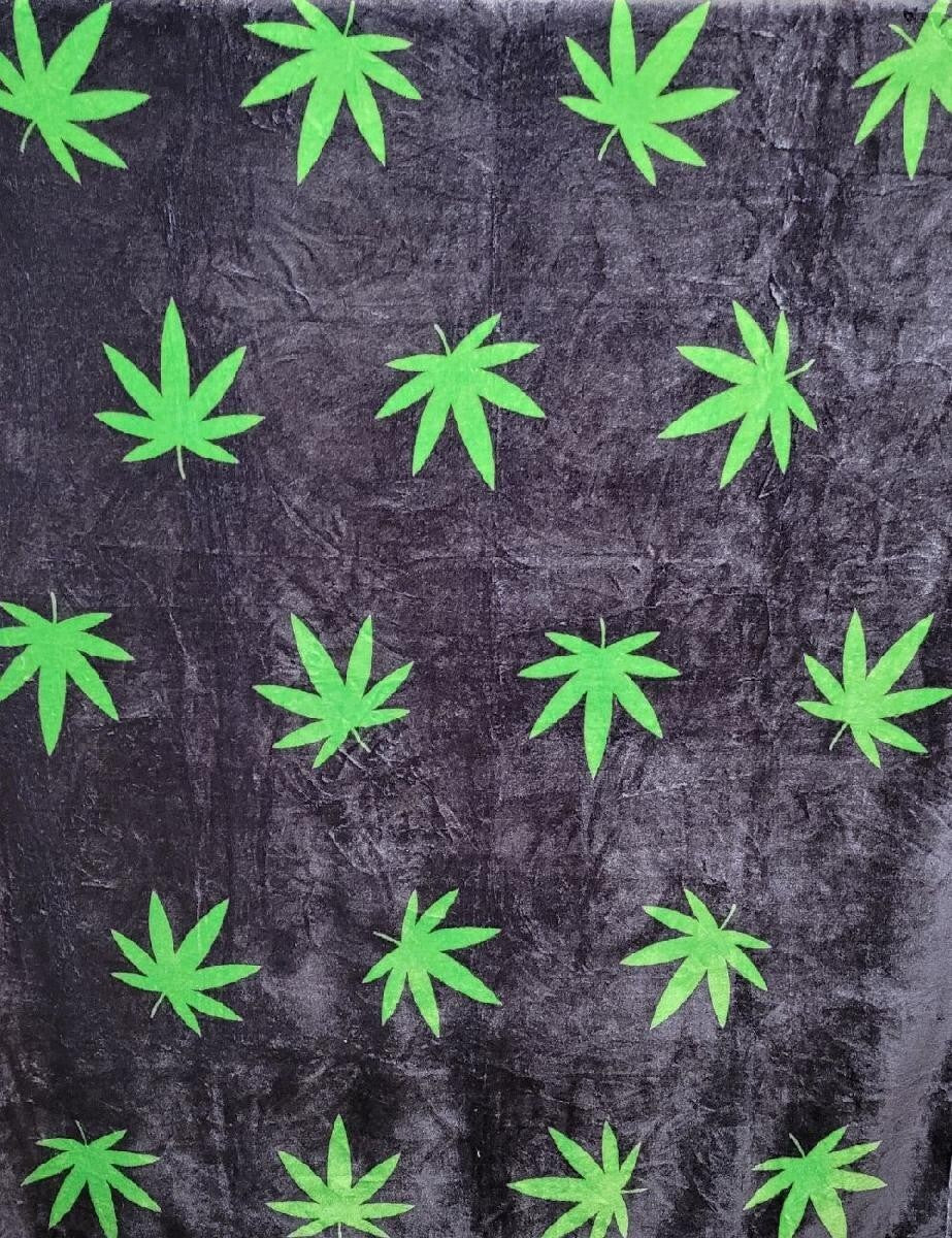 POT LEAF Soft Cozy Luxury Throw Light Weight Blanket 50" x 60" (127cm x 152cm)
