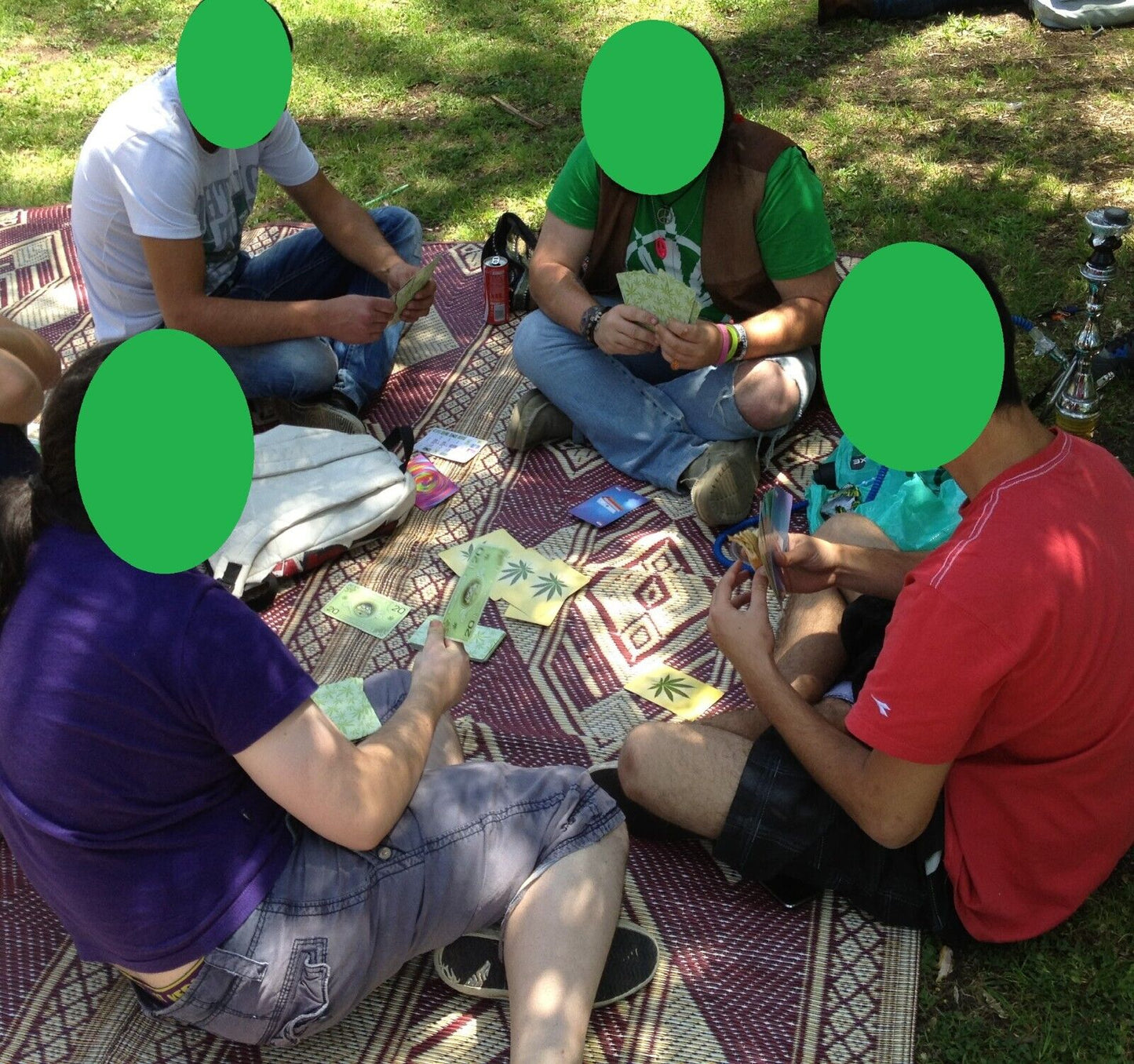 Dooda game a fun card games for adults and stoners, for all you weed lovers