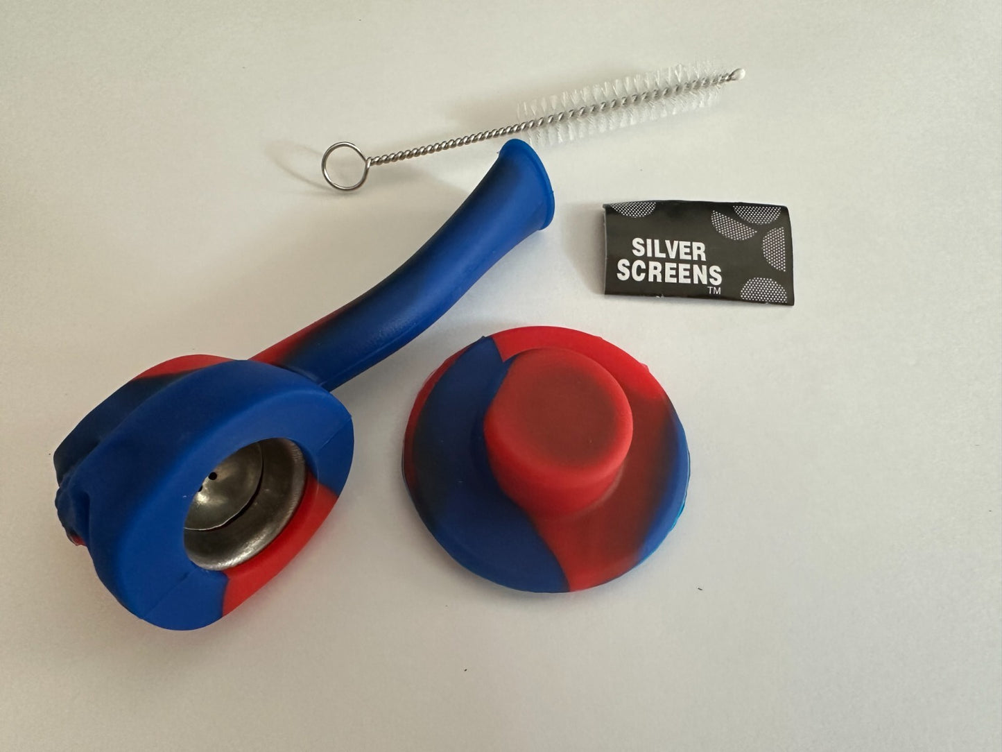4.5″ Silicone Hand Pipe Skull Design Red and Blue Travel Size