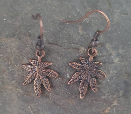 Copper pot leaf earrings with hypoallergenic hooks.