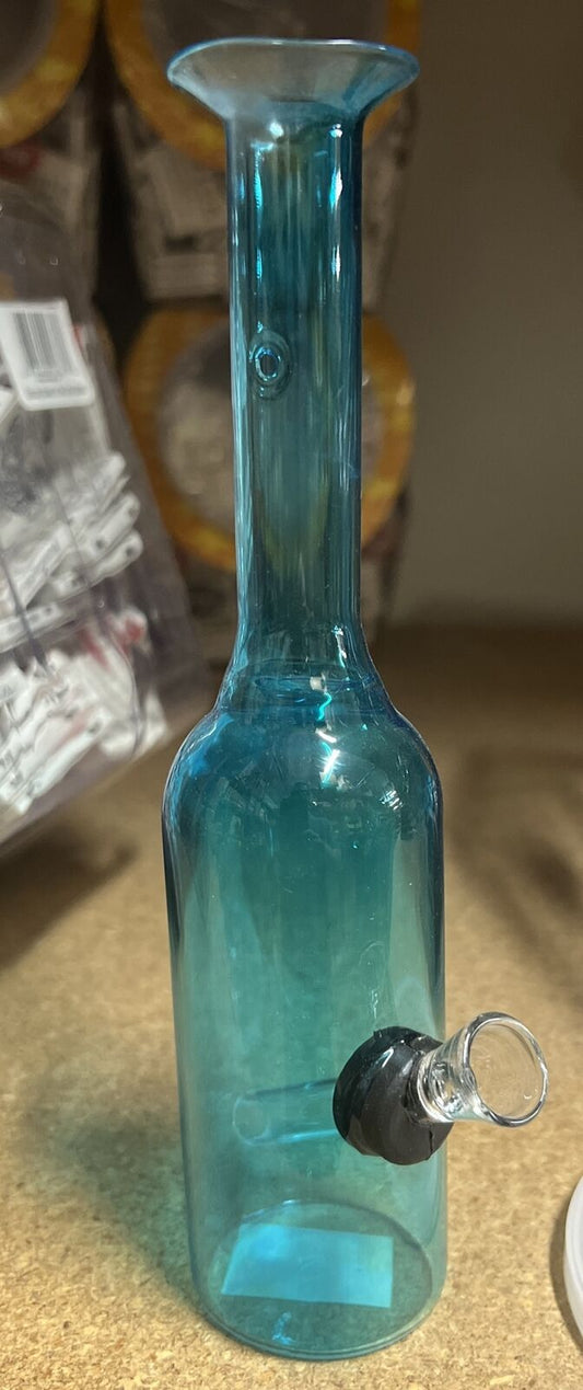 Glass Water Pipe Aqua Blue 7-inch on display.