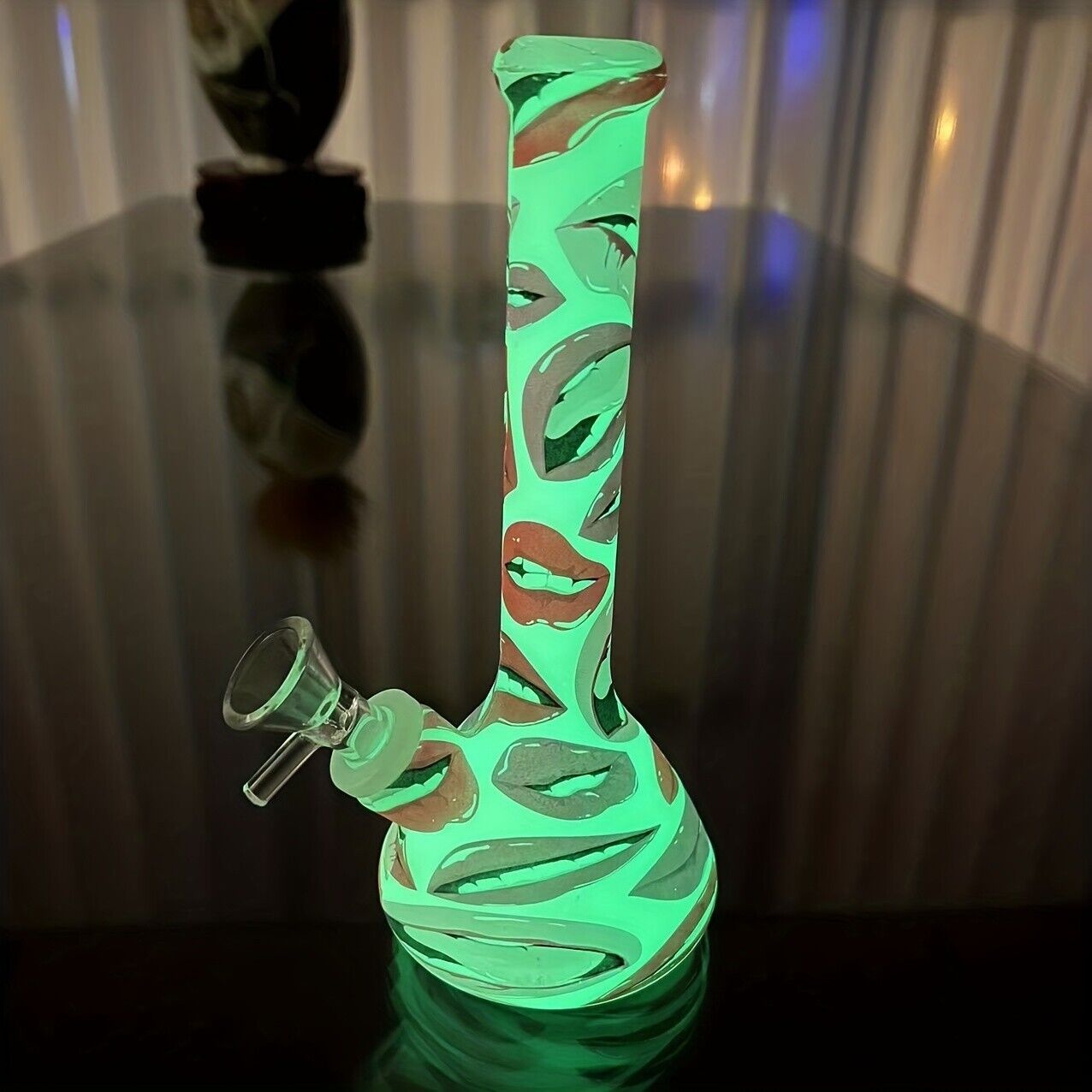 Silicone Luminous Water Pipe, 7.5" Flaming Lips Theme Luminous Silicone Smoking