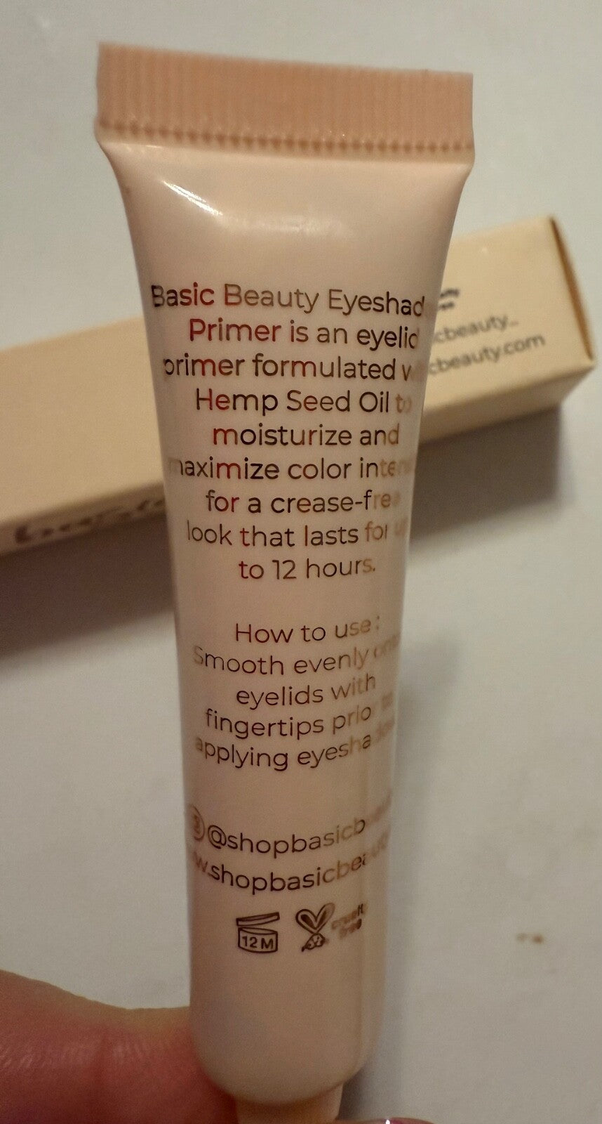 NIB Basic Beauty Eyeshadow Primer with Hemp Seed Oil - 10mL/0.35 fl oz